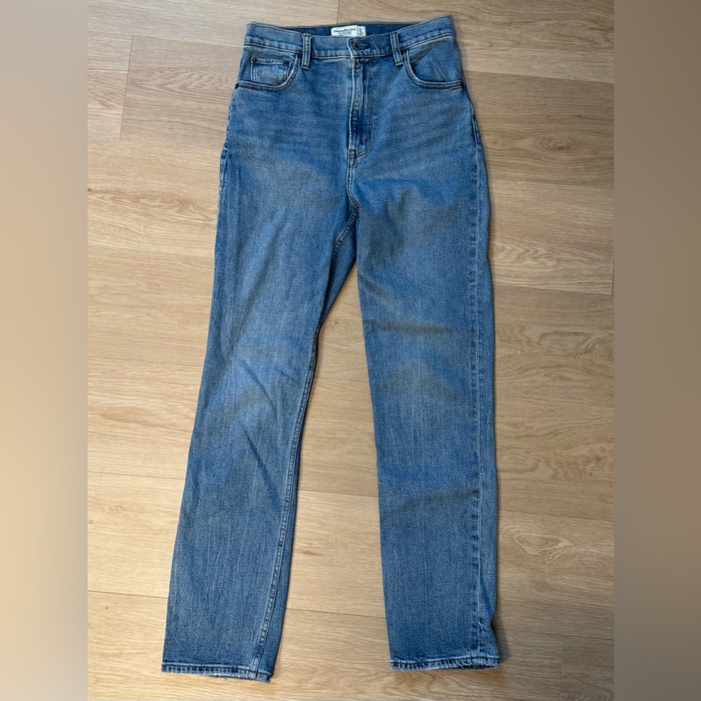 Abercrombie Ankle Straight Ultra High Rise Jeans